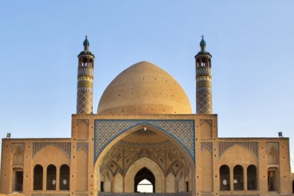 OUD fragrance image 1